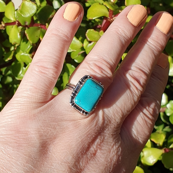 Silver Turquoise Rectangular Cabachon Cut Fancy Bezel Set Ring - Picture 2 of 4